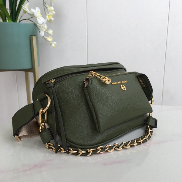 マイケルコースバッグ背面デザイン